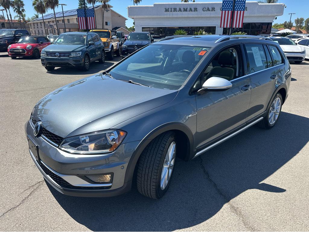 2017 Volkswagen Golf Alltrack SEL photo 11