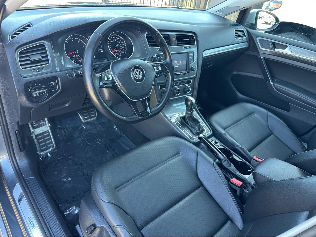 2017 Volkswagen Golf Alltrack SEL photo 16