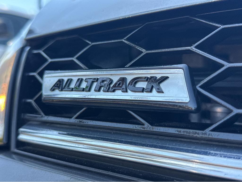 2017 Volkswagen Golf Alltrack SEL photo 40