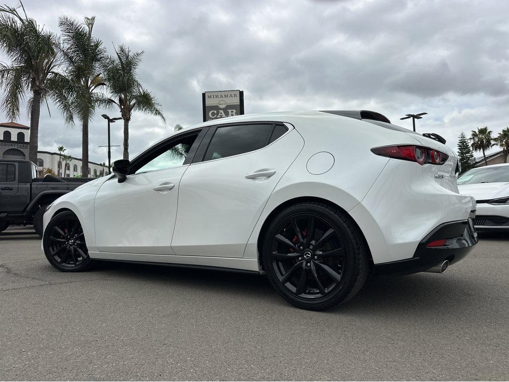 2019 Mazda Mazda3 Hatchback Premium photo 3