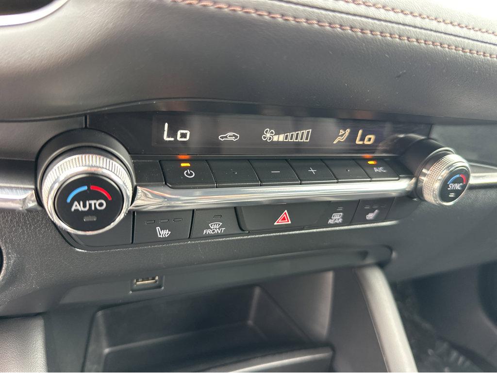 2019 Mazda Mazda3 Hatchback Premium photo 23