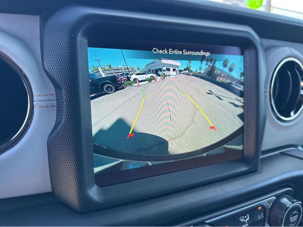 2022 Jeep Wrangler 4xe Unlimited Sahara High Altitude photo 4