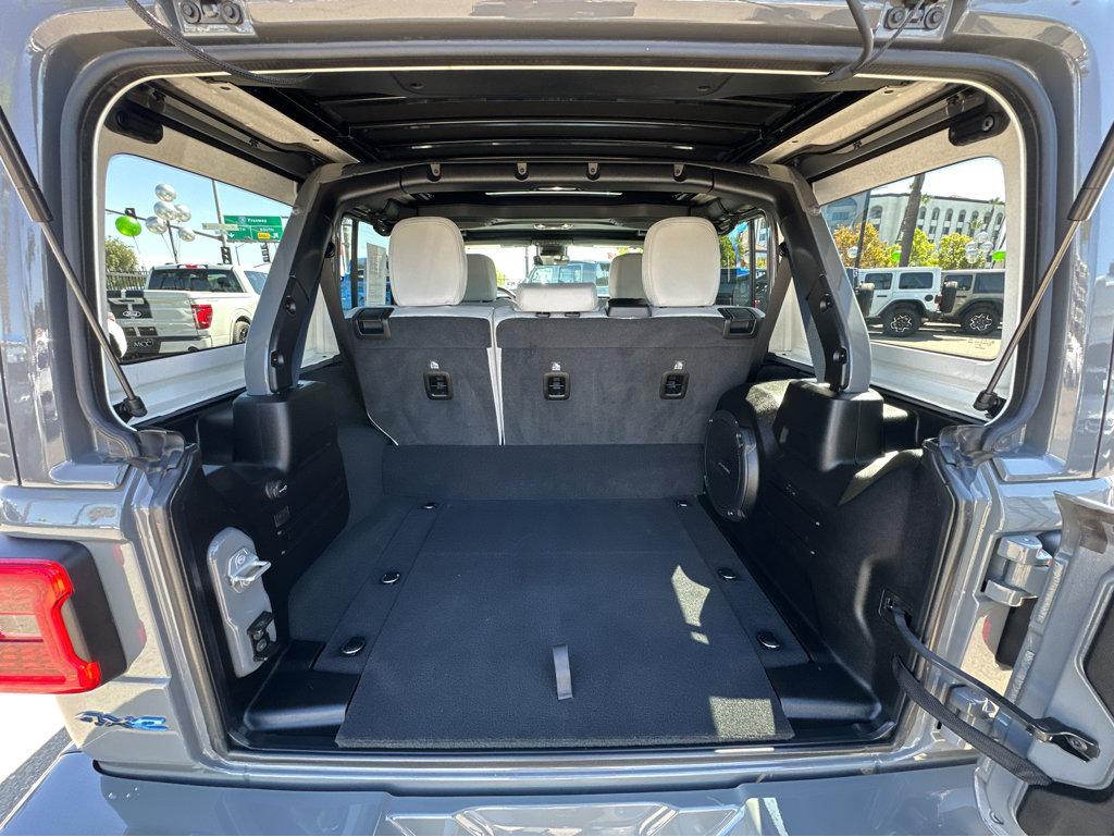 2022 Jeep Wrangler 4xe Unlimited Sahara High Altitude photo 36