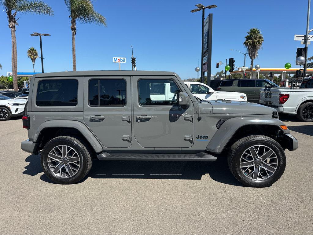 2022 Jeep Wrangler 4xe Unlimited Sahara High Altitude photo 38
