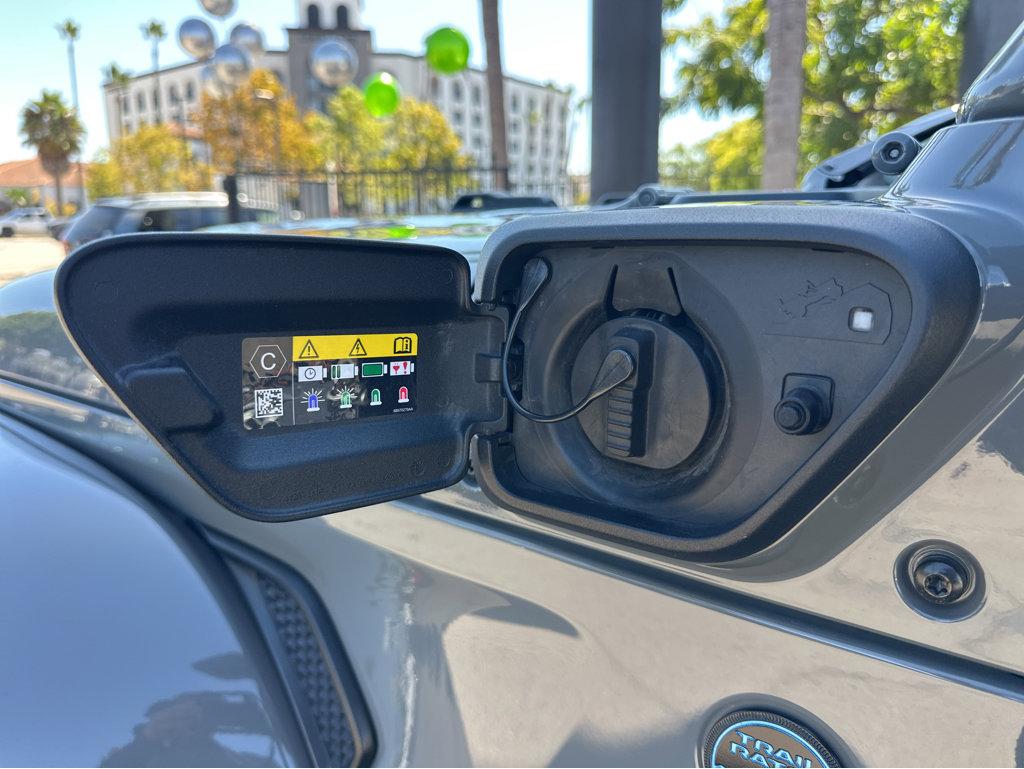 2022 Jeep Wrangler 4xe Unlimited Sahara High Altitude photo 41