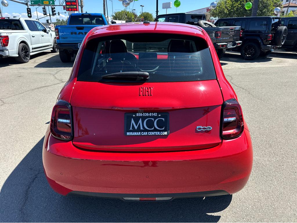 2024 Fiat 500e Red photo 5