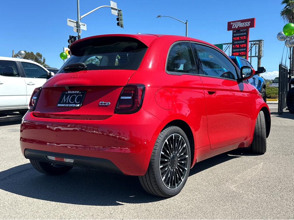 2024 Fiat 500e Red photo 6