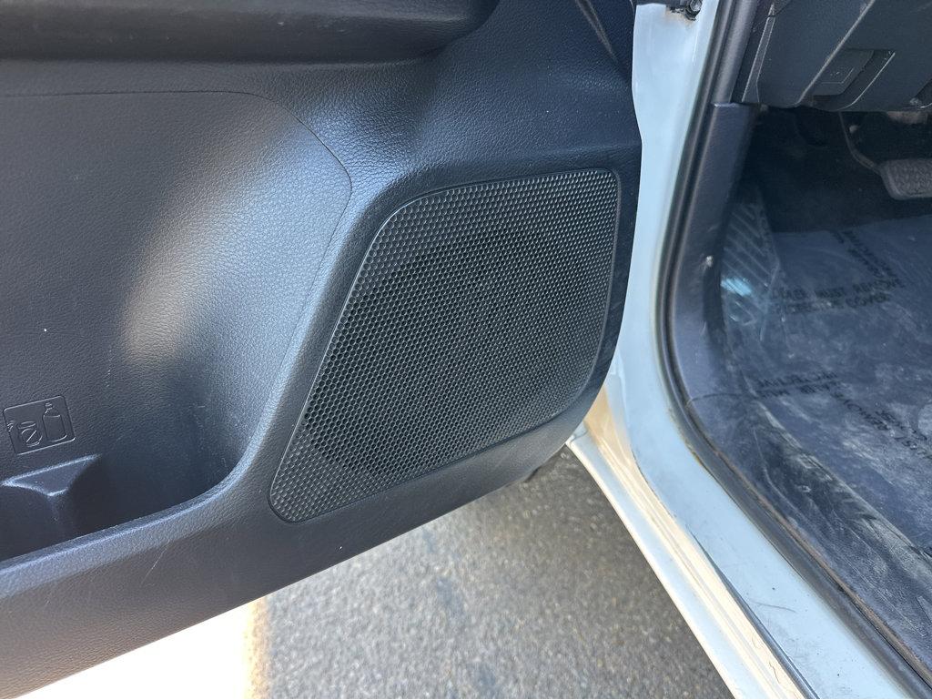 2019 Toyota Tacoma SR photo 32