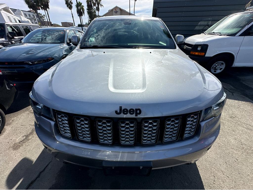 2019 Jeep Grand Cherokee Altitude photo 2