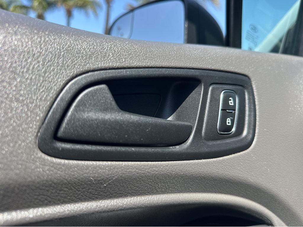 Ford Transit Connect photo 31