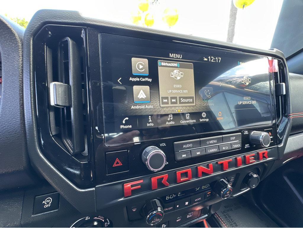 Nissan Frontier photo 5