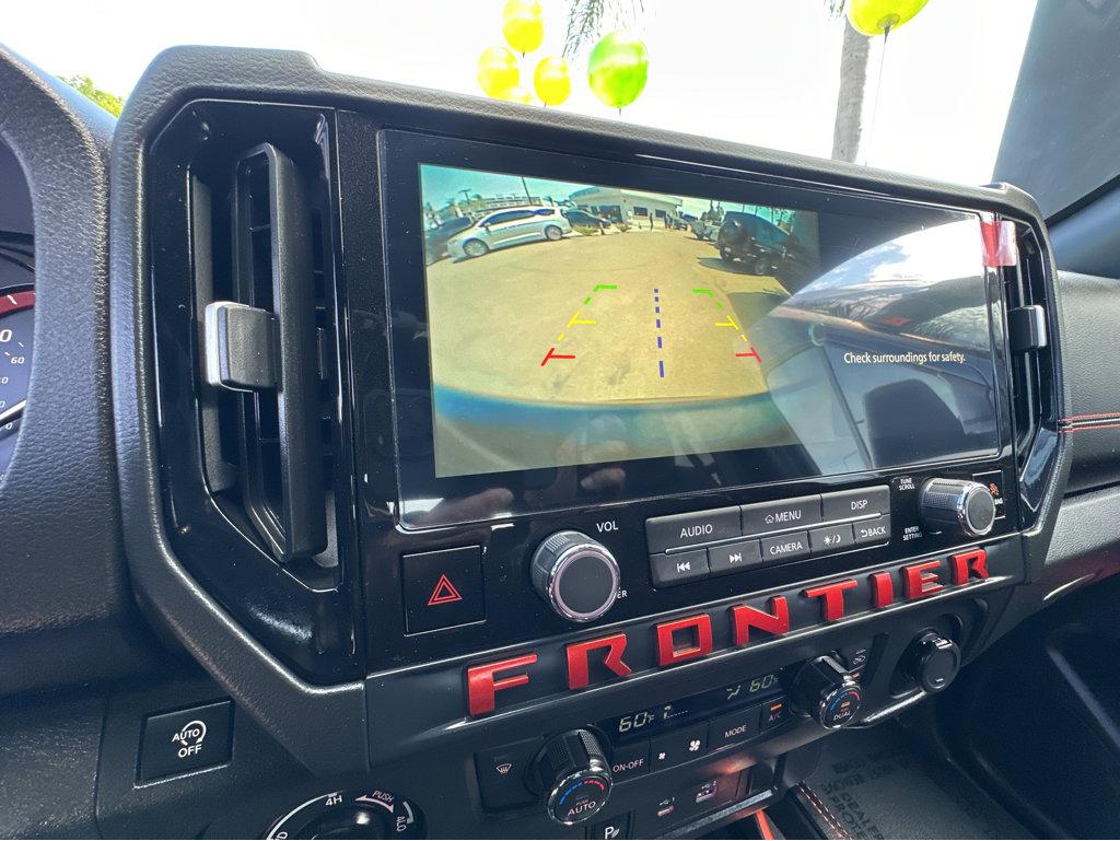 Nissan Frontier photo 6