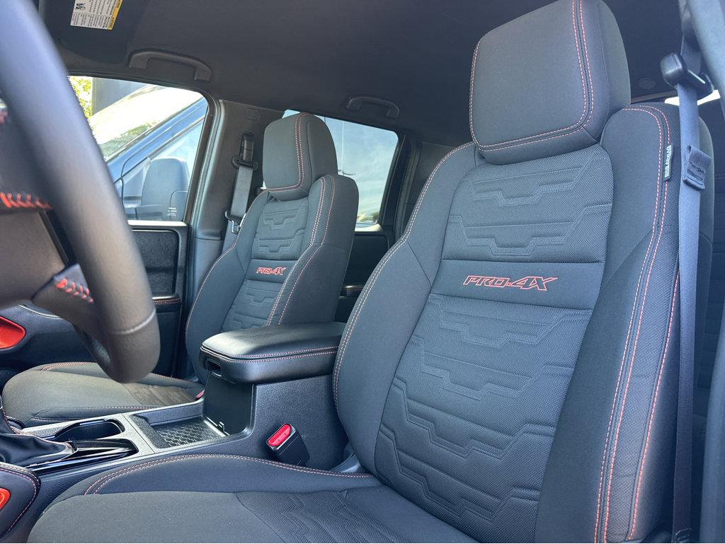 Nissan Frontier photo 7
