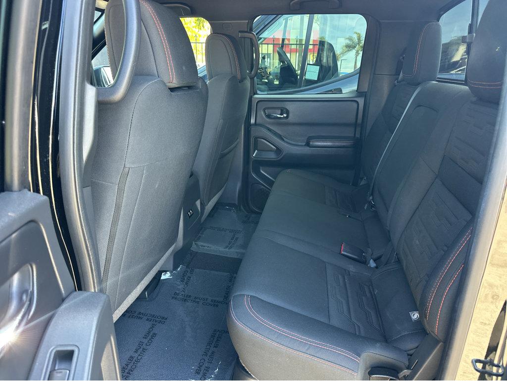 Nissan Frontier photo 10