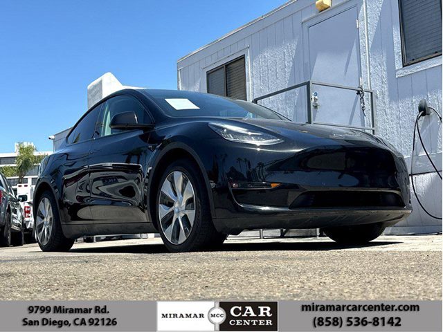 Solid Black 2022 Tesla Model Y Long Range AWD SUV / Crossover All-Wheel Drive Automatic