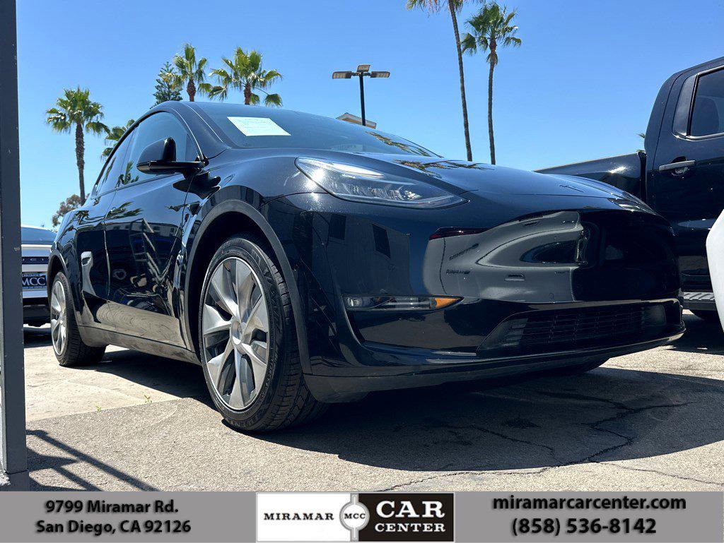 2022 Tesla Model Y Long Range Dual Motor All-Wheel Drive's photo