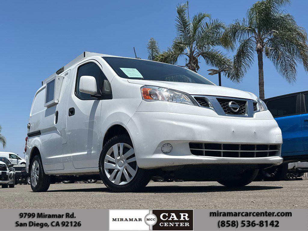 2015 Nissan NV200 SV's photo