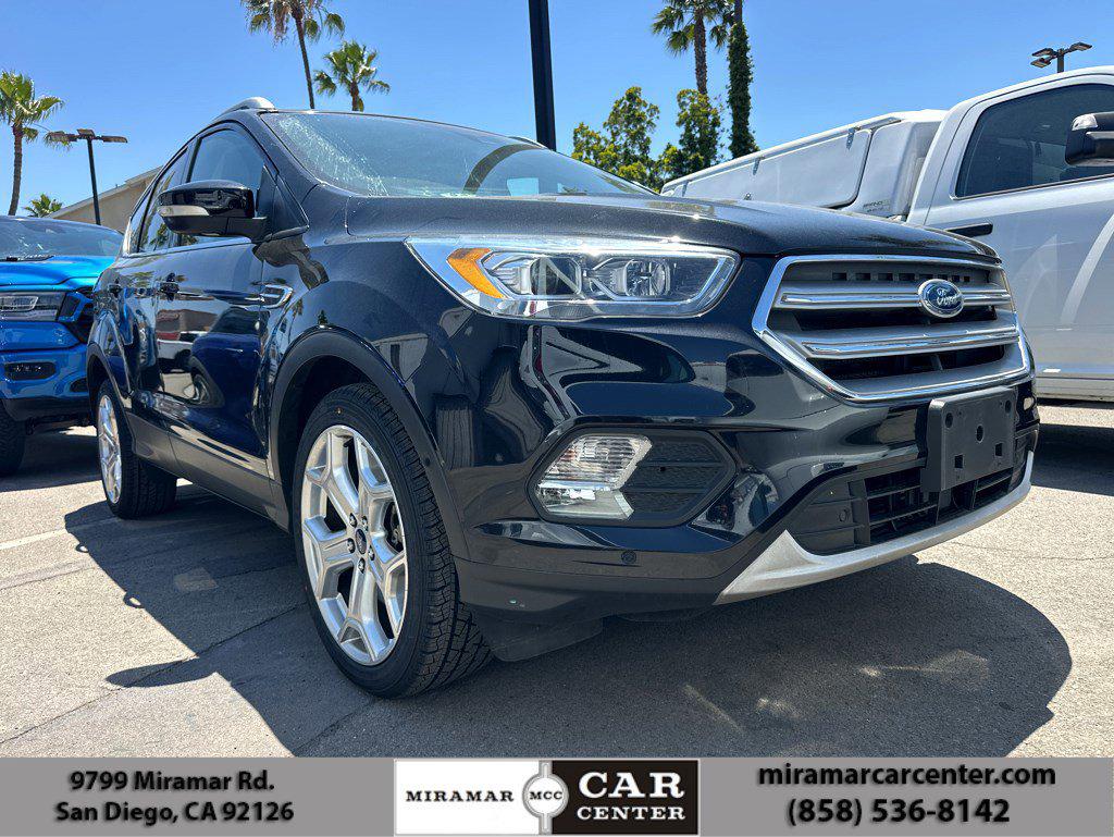 2019 Ford Escape Titanium's photo