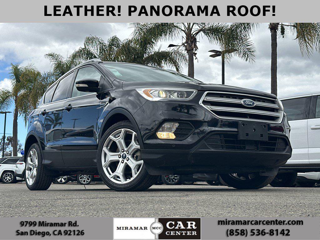 2019 Ford Escape Titanium's photo
