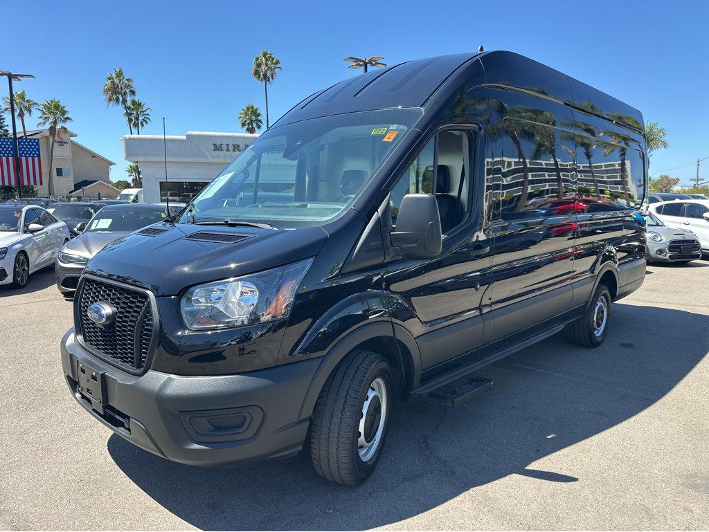 Ford Transit photo 11