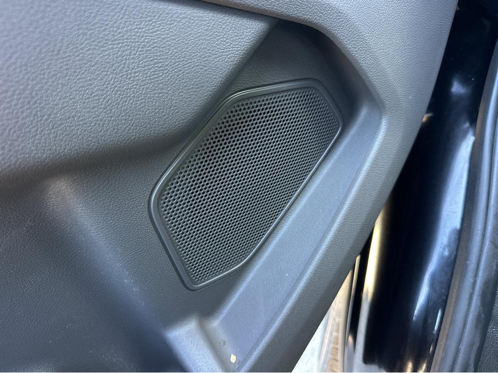 Ford Transit photo 33