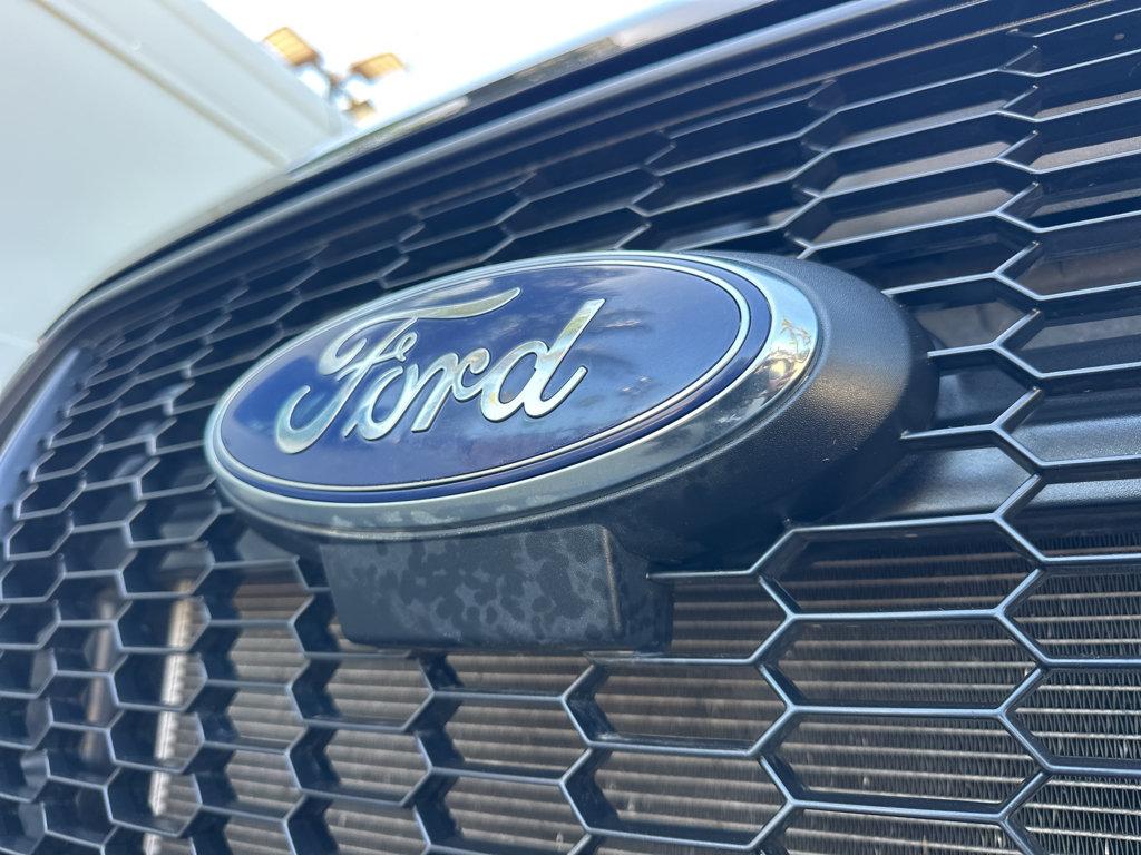 Ford Transit photo 44