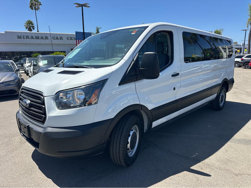 Ford Transit photo 11