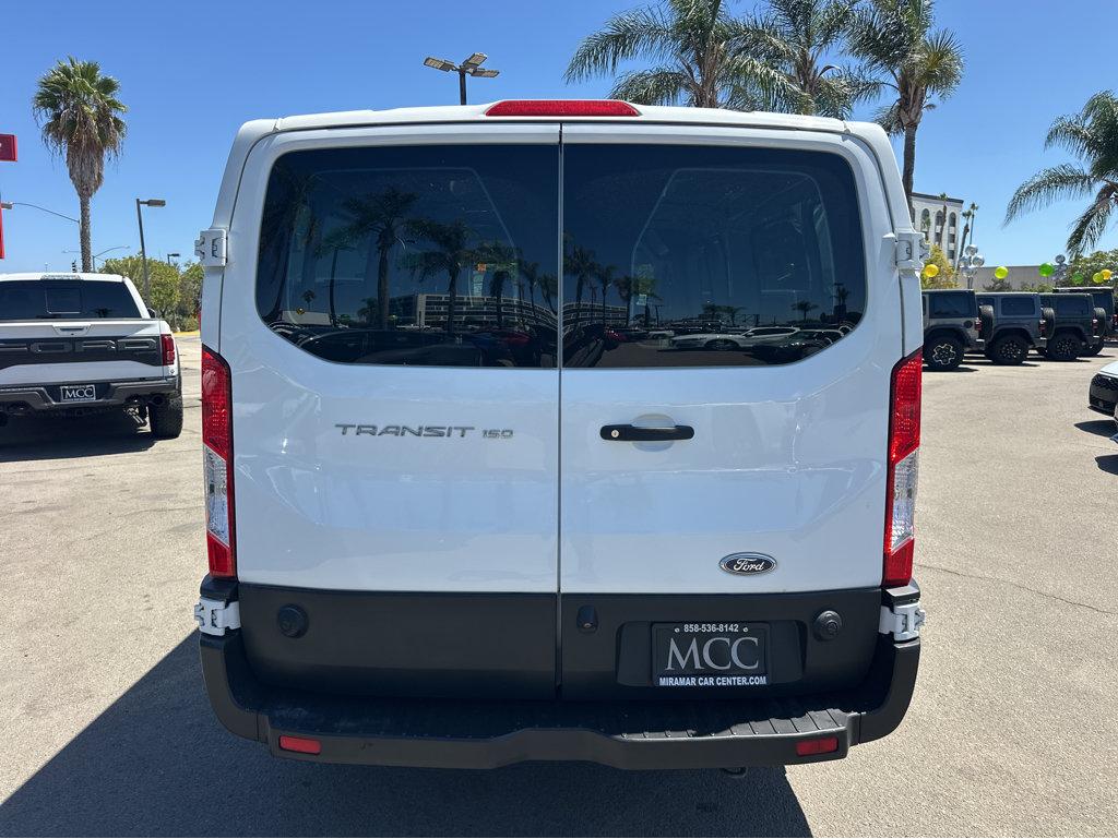 Ford Transit photo 12