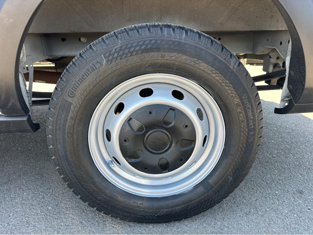 Ford Transit photo 14