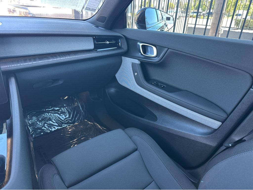 Polestar 2 photo 18