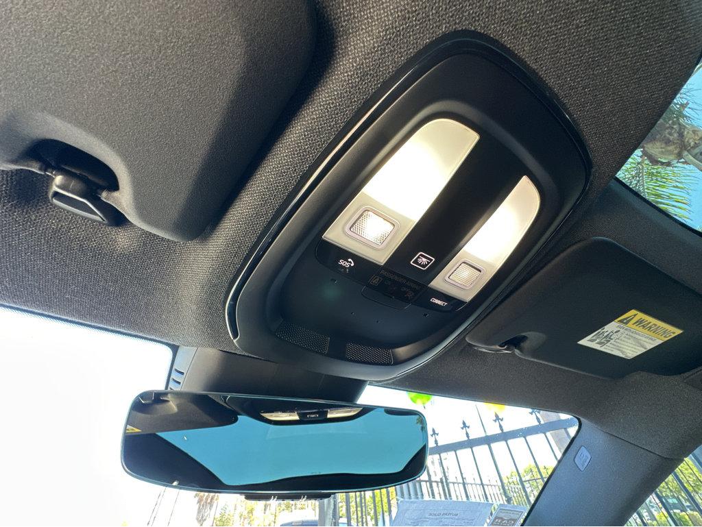Polestar 2 photo 24