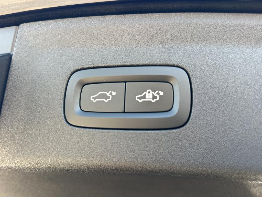 Polestar 2 photo 35