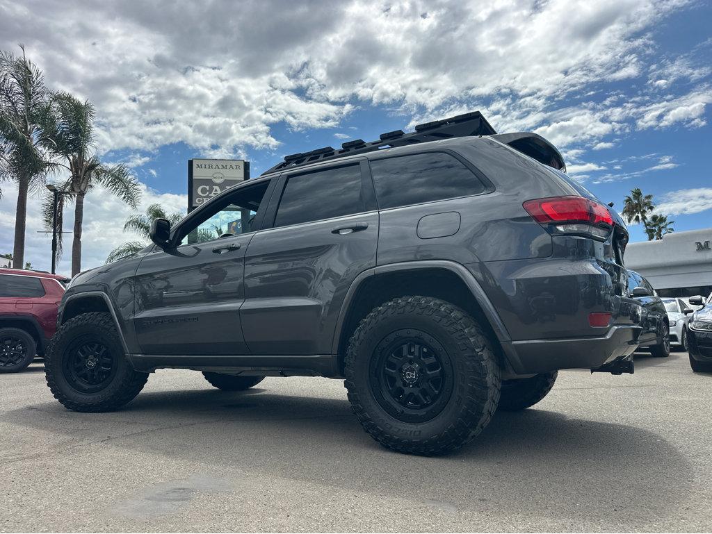 Jeep Grand Cherokee photo 3