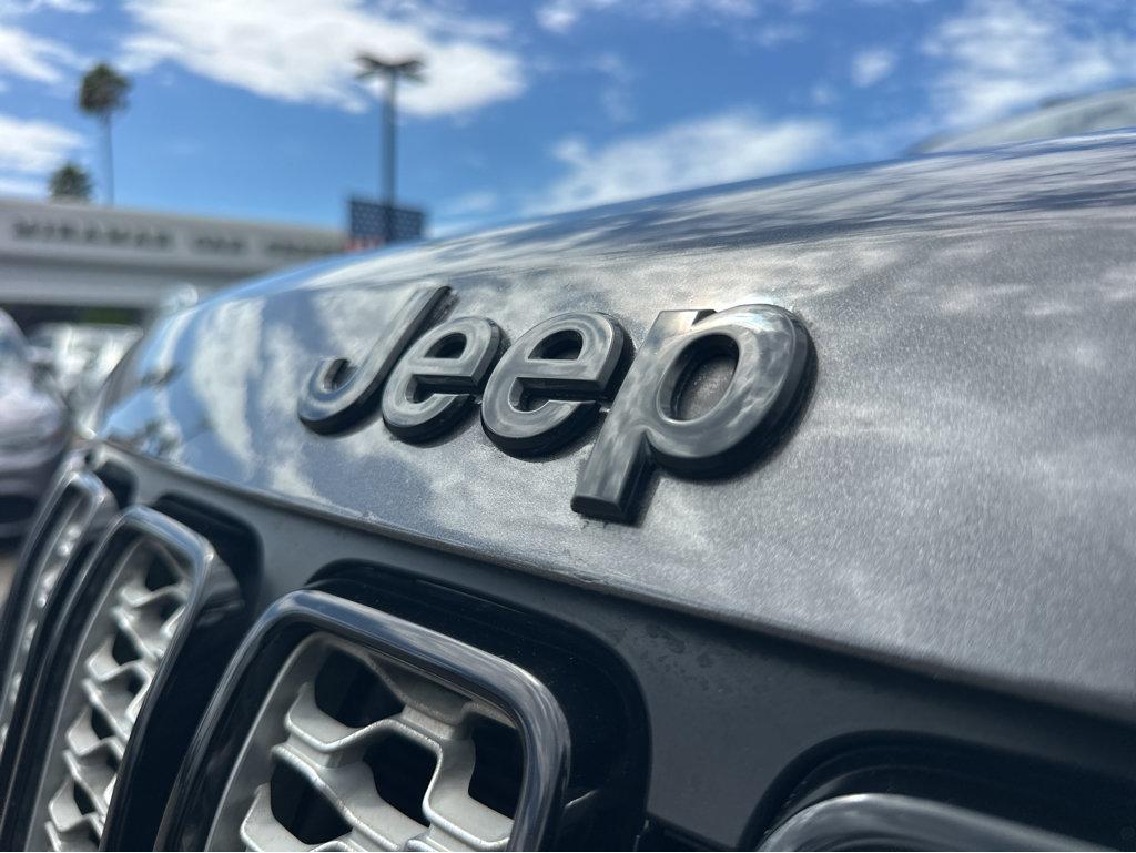 Jeep Grand Cherokee photo 43