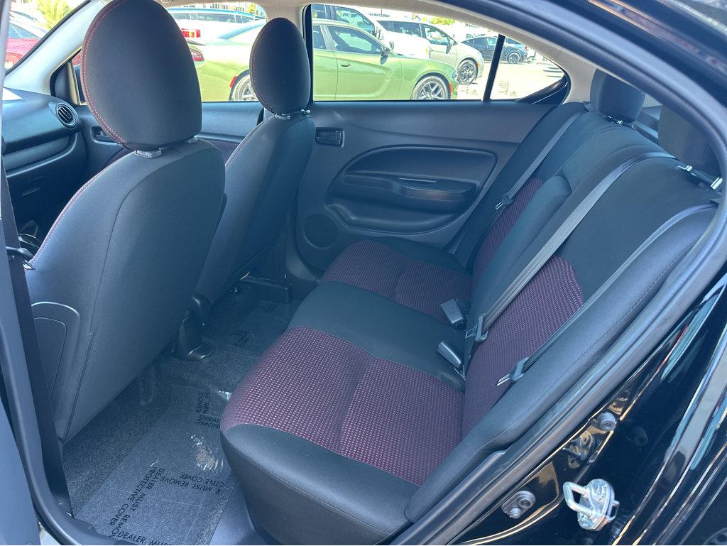 Mitsubishi Mirage G4 photo 10