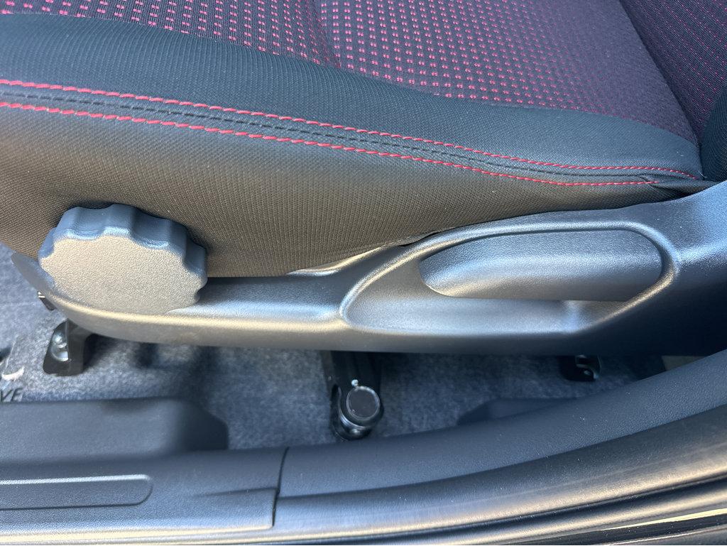 Mitsubishi Mirage G4 photo 29