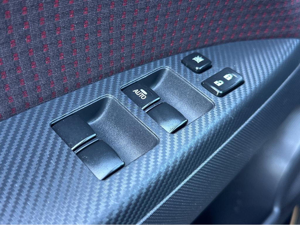 Mitsubishi Mirage G4 photo 31