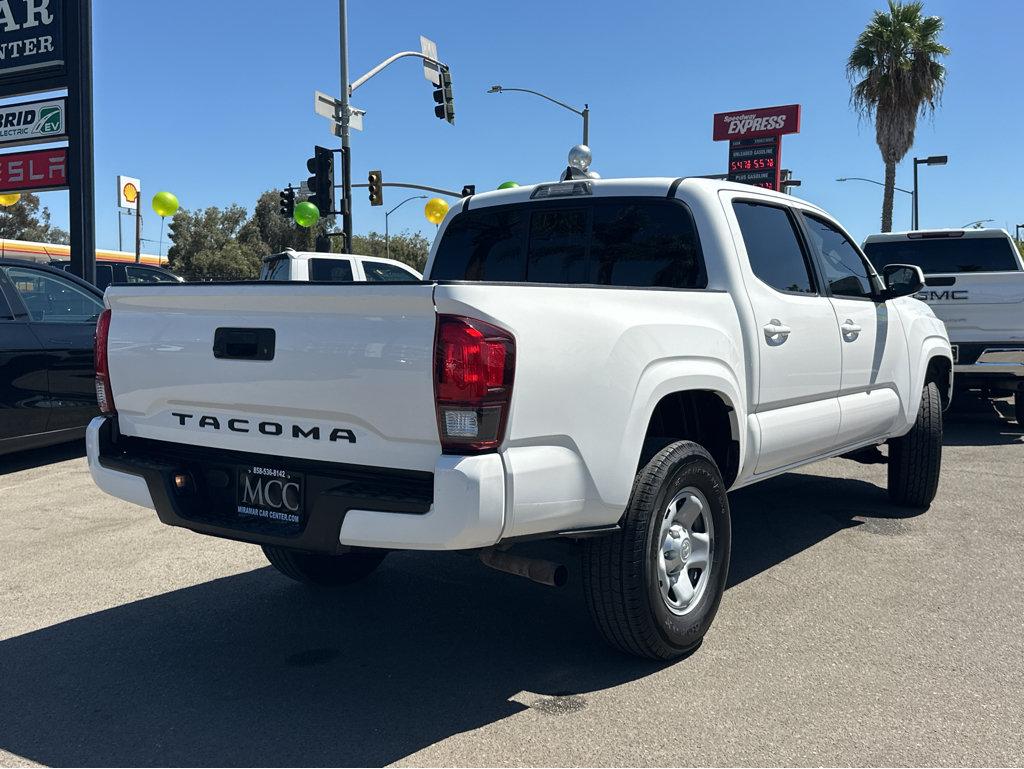 Toyota Tacoma photo 13