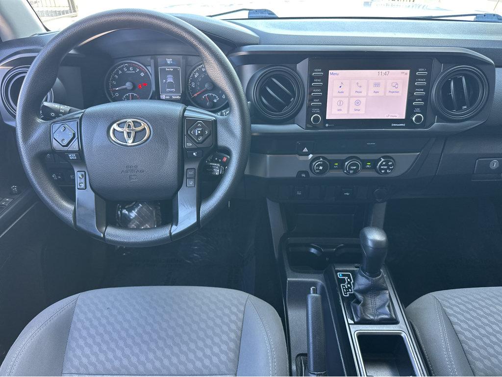 Toyota Tacoma photo 19