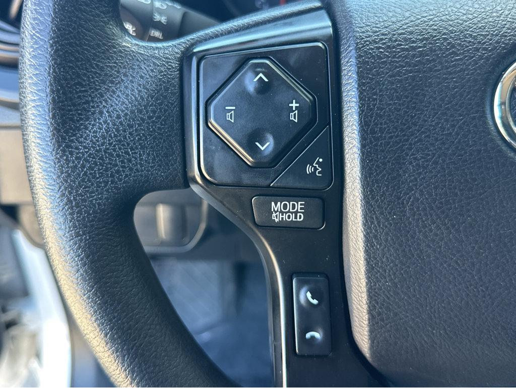 Toyota Tacoma photo 21