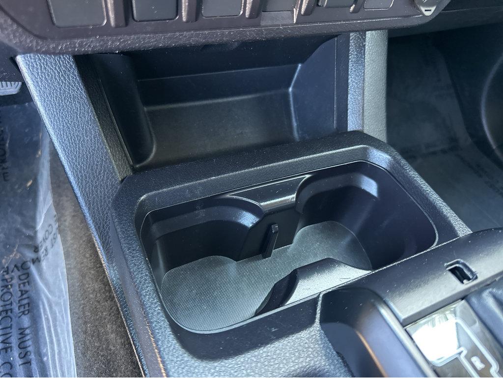 Toyota Tacoma photo 25