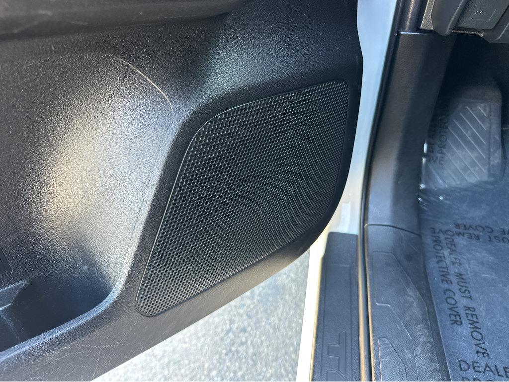 Toyota Tacoma photo 34