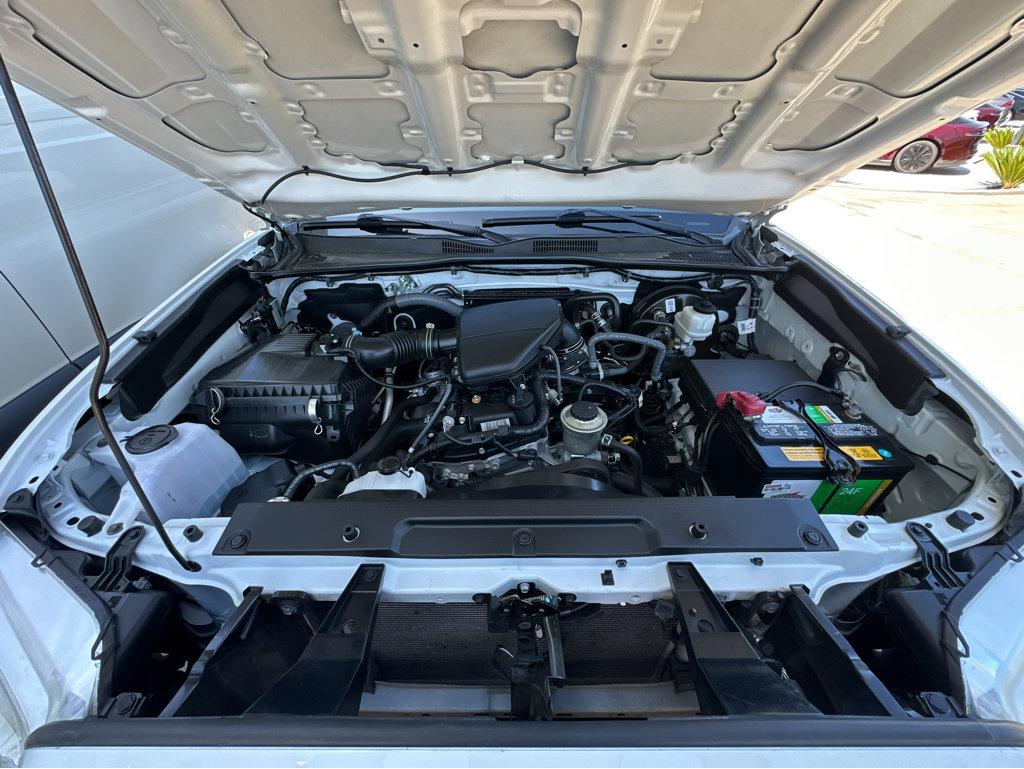 Toyota Tacoma photo 38