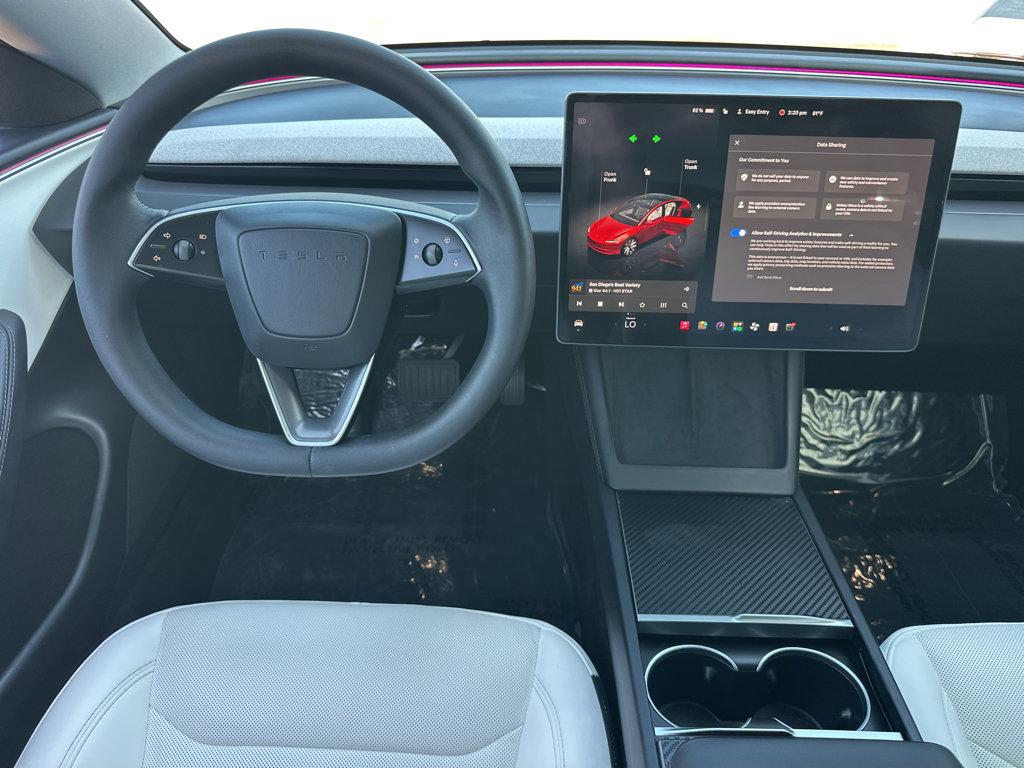 Tesla Model 3 photo 20
