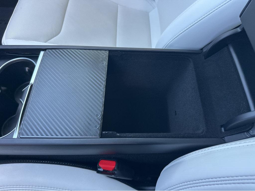 Tesla Model 3 photo 26