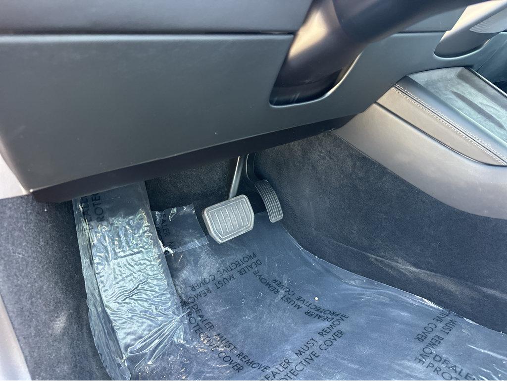 Tesla Model 3 photo 27
