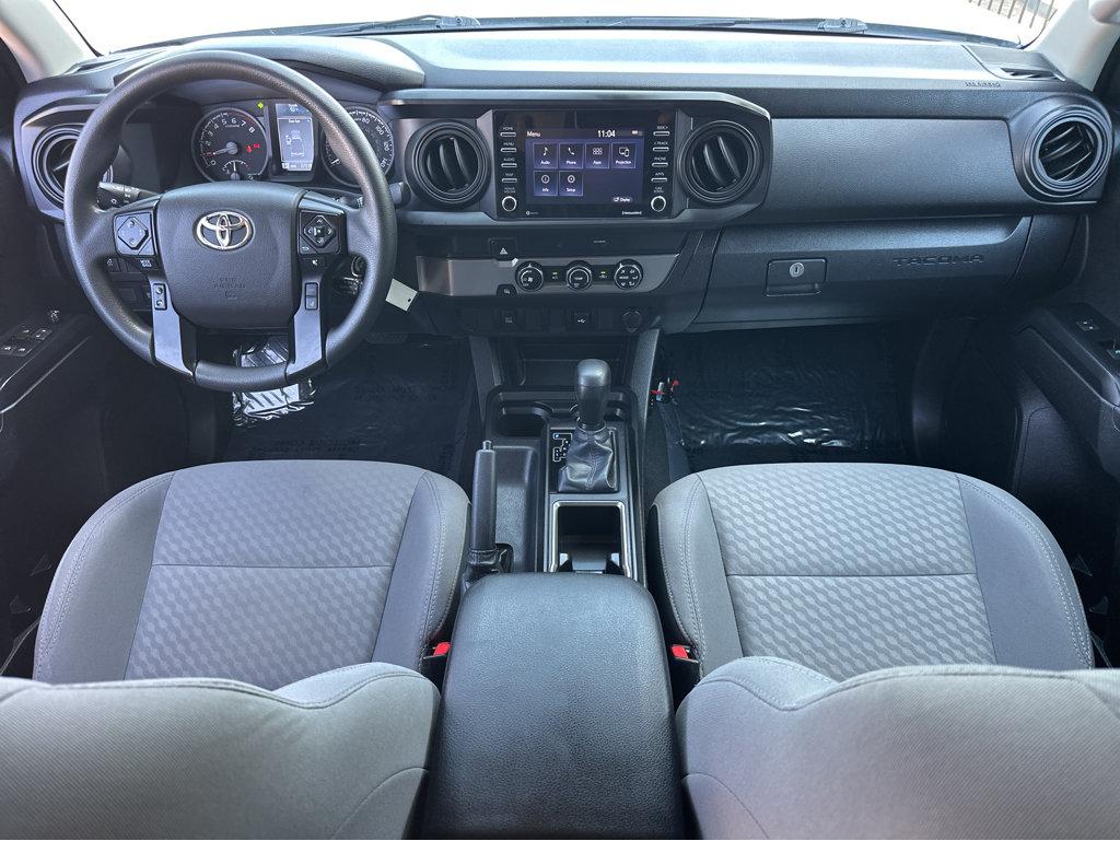 Toyota Tacoma photo 4