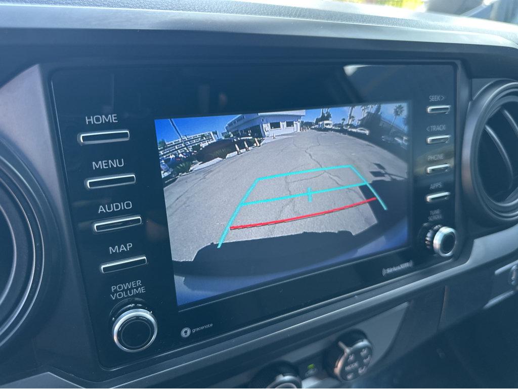 Toyota Tacoma photo 6