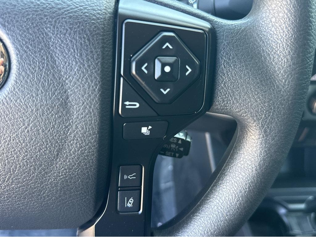 Toyota Tacoma photo 23