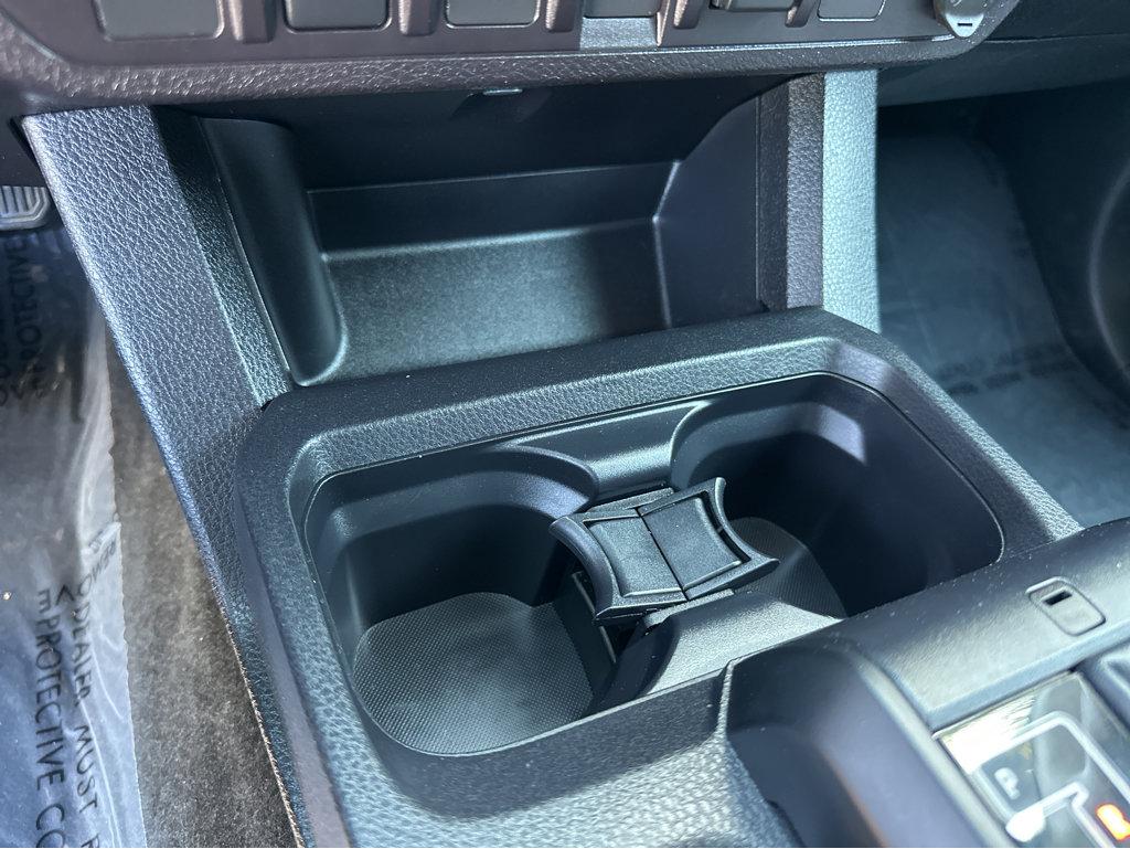 Toyota Tacoma photo 26
